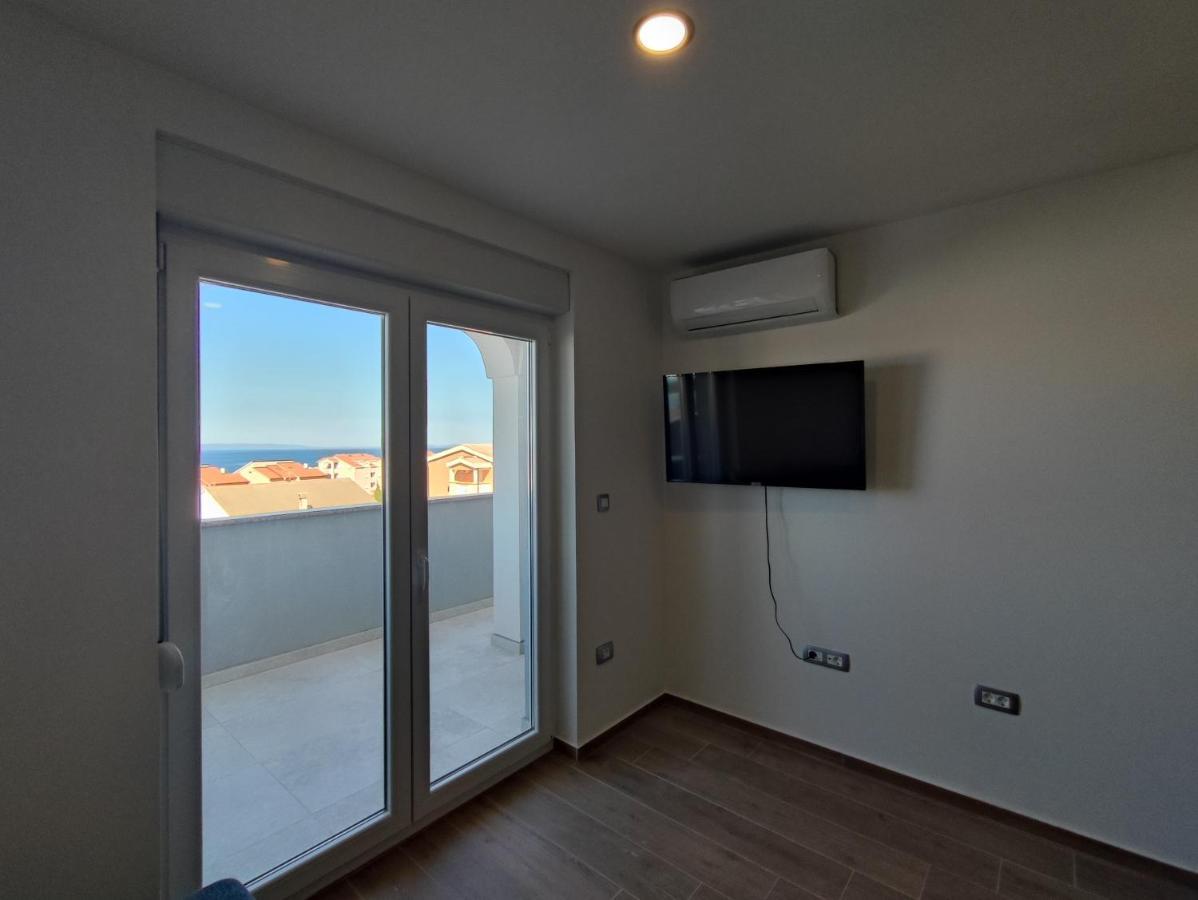 Dali II Apartment โนวาลยา ภายนอก รูปภาพ