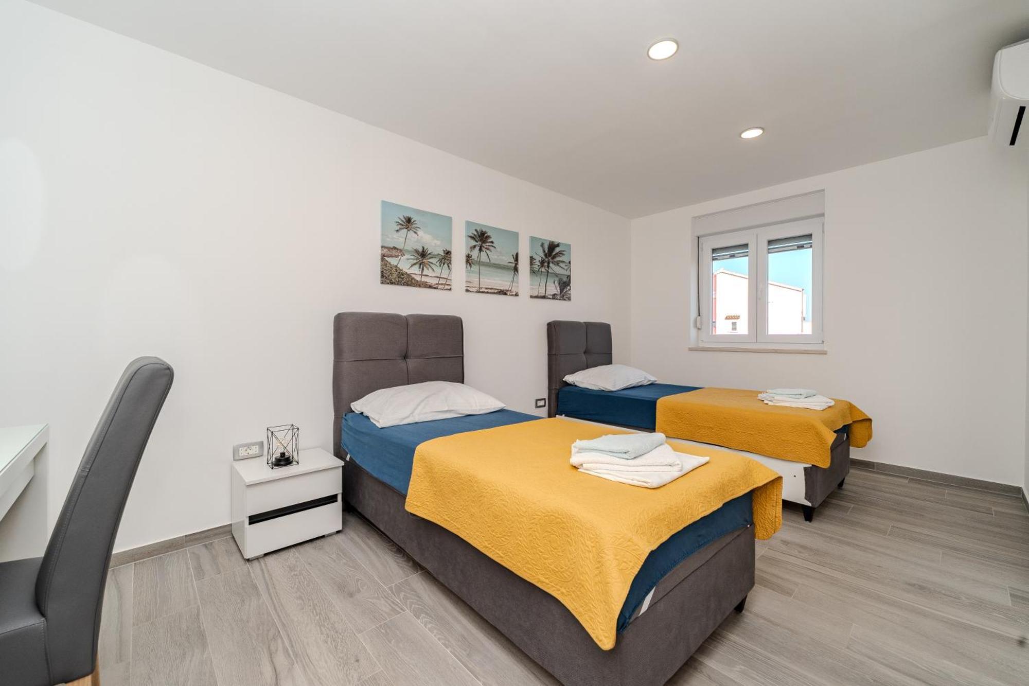 Dali II Apartment โนวาลยา ภายนอก รูปภาพ