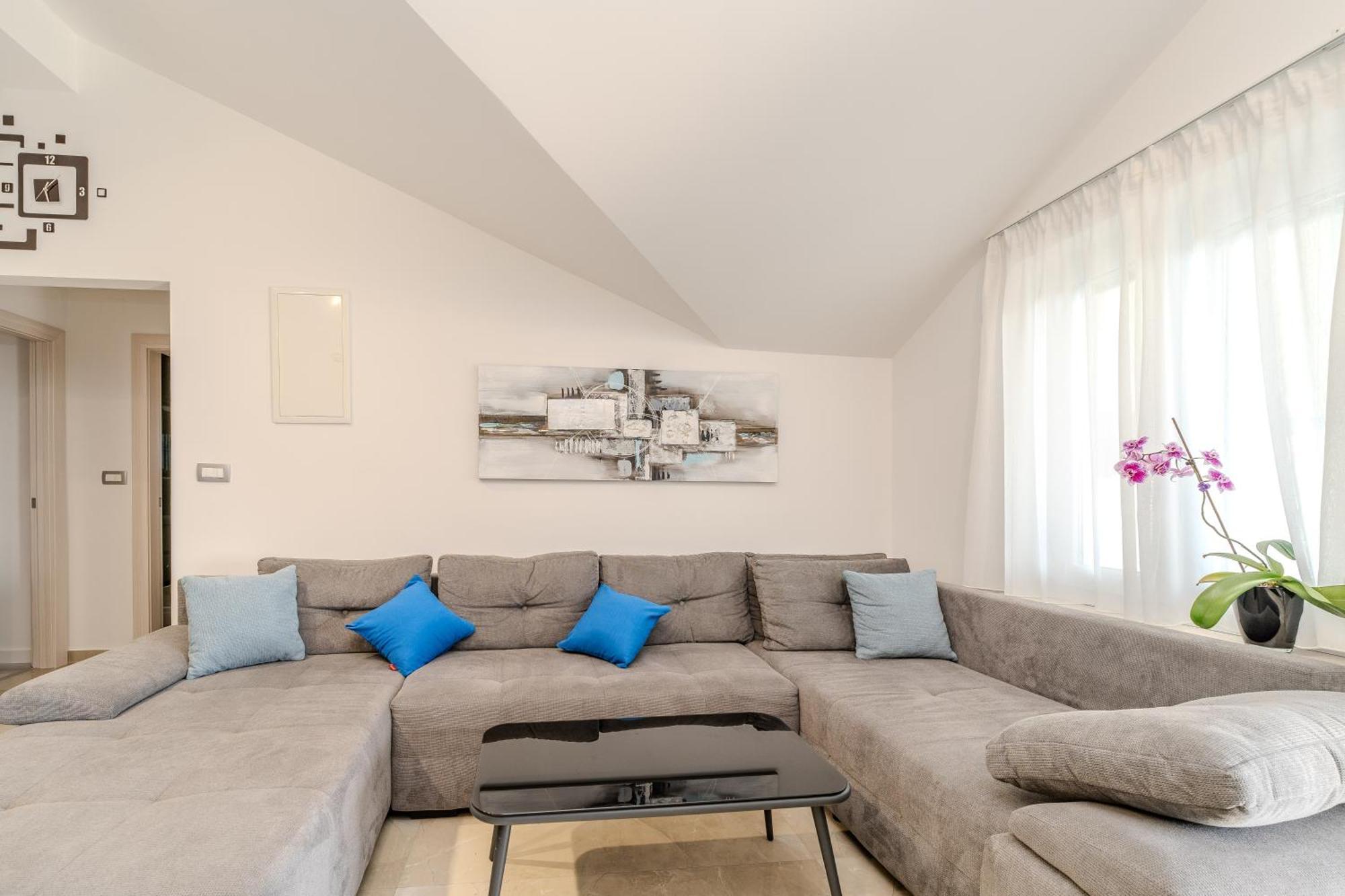 Dali II Apartment โนวาลยา ภายนอก รูปภาพ