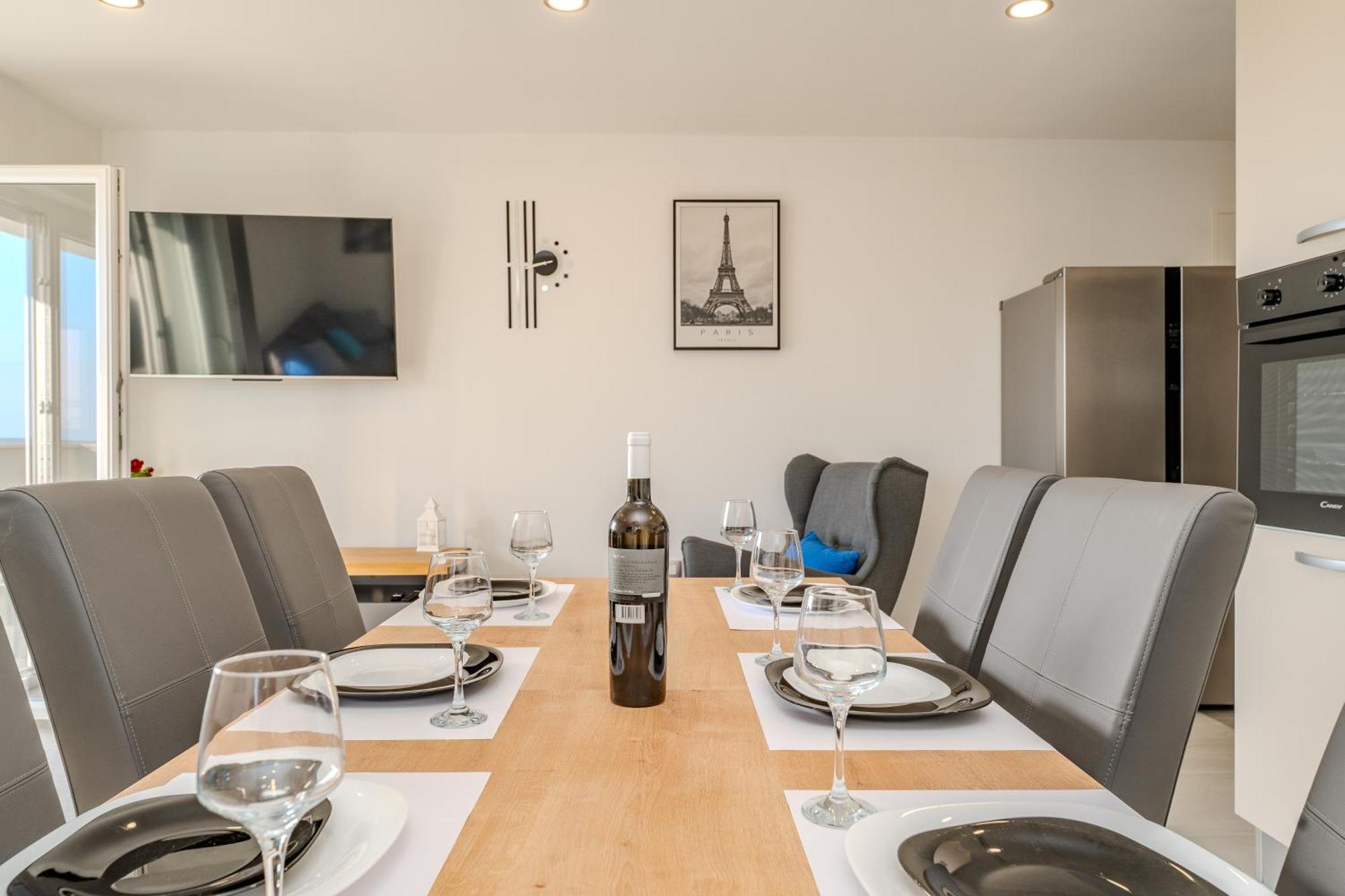 Dali II Apartment โนวาลยา ภายนอก รูปภาพ
