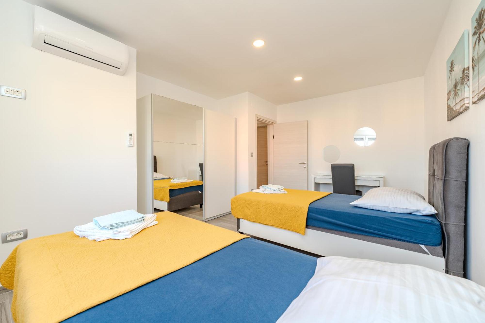 Dali II Apartment โนวาลยา ภายนอก รูปภาพ